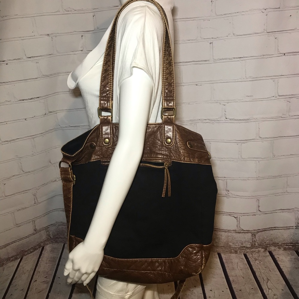 Aeropostale faux leather crossbody bag